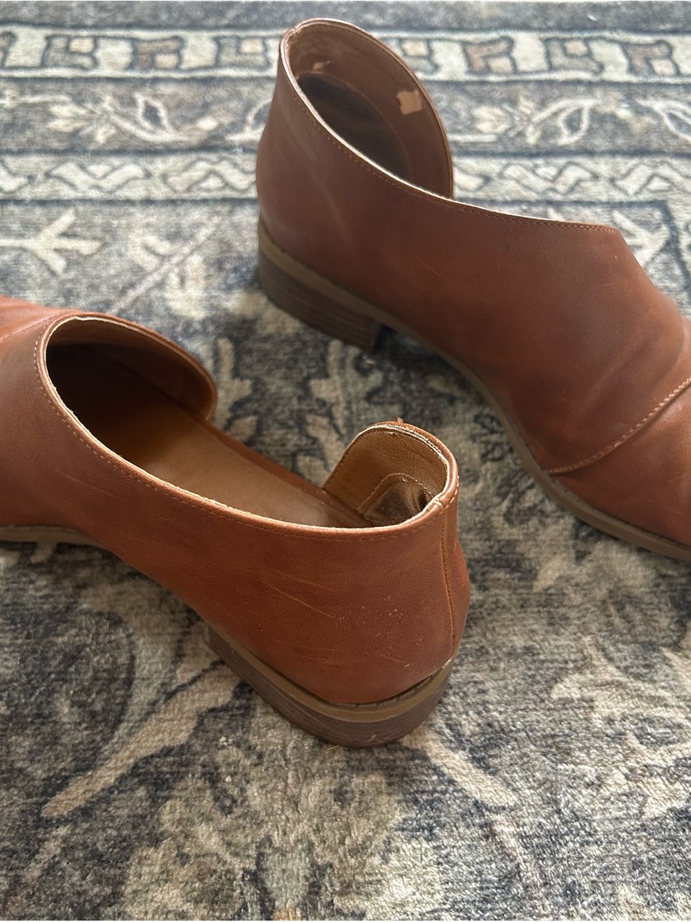 Universal Thread Brown Pointed-Toe Leather Mules - Picture 2 of 4